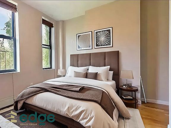 5th image of 226 Troutman St APT 1R