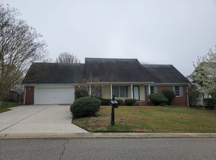 2823 Franzia Dr, Fayetteville, NC 28306