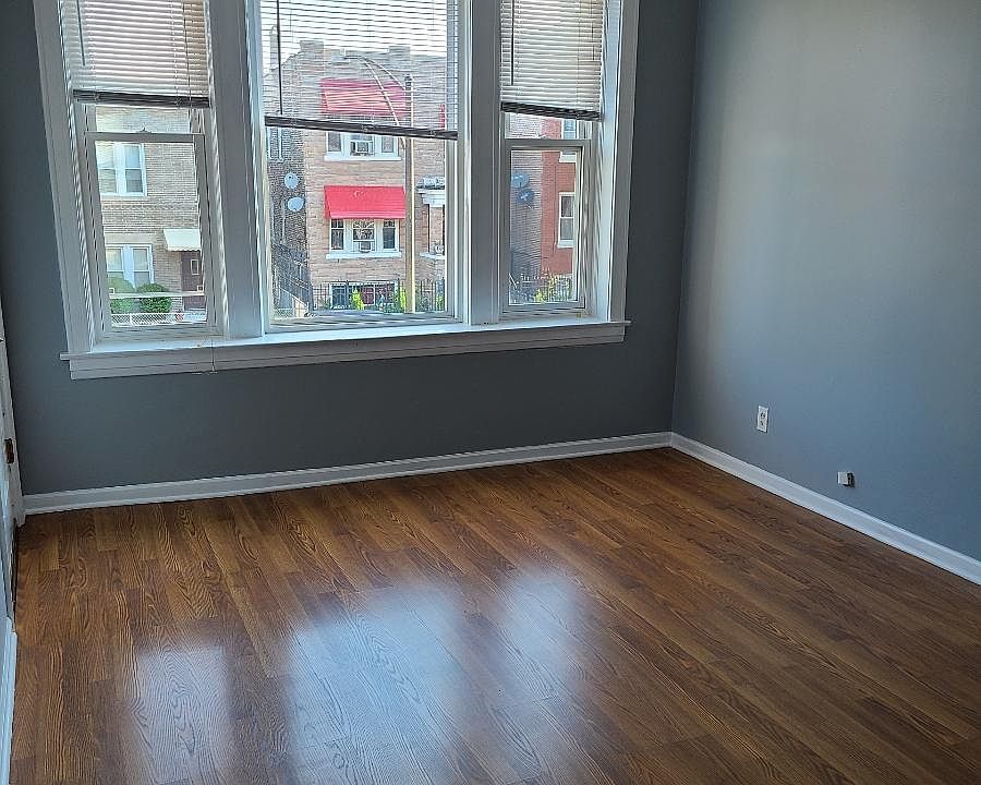 1st image of 3141 W 42nd Pl #1