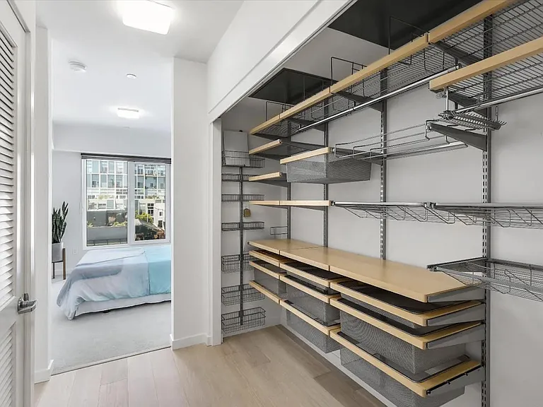 870 Harrison St #402 — Photo 12