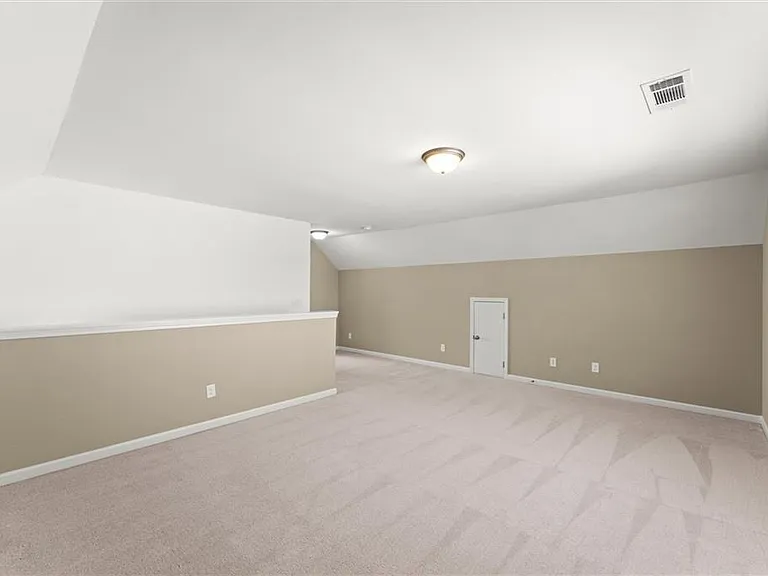 2770 Prado Ln — Photo 36