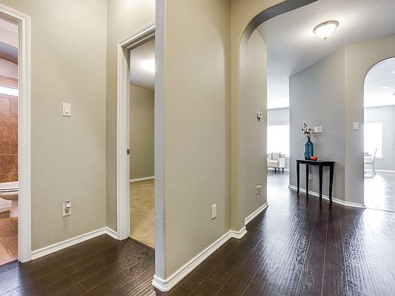 4th image of 537 Vidalia Ct