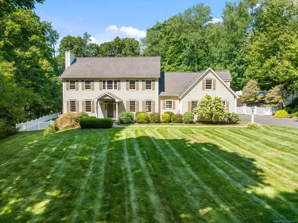 6 Saugatuck Ridge Road, Danbury, CT 06810