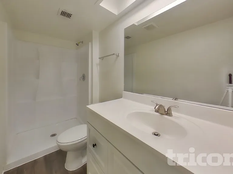 7805 W Cora Ln — Photo 11