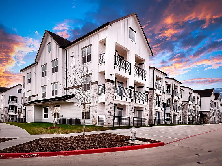 Welcome to Southgate Apartments, where modern living meets convenience. Enjoy spacious residences with stunning views and top-notch amenities that cater to your lifestyle. Ready to elevate your living experience? Schedule a tour today!
