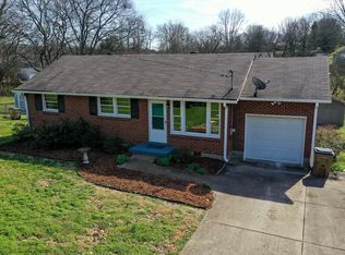920 Woods Lake Dr, Madison, TN 37115