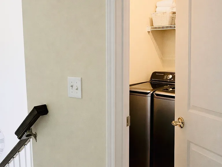511 Heartwood Xing — Photo 24