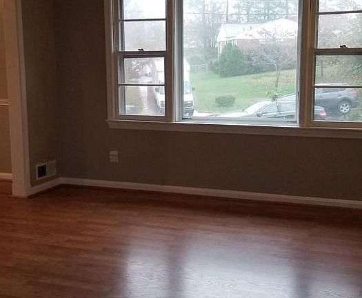 4th image of 3326 Kaywood Dr