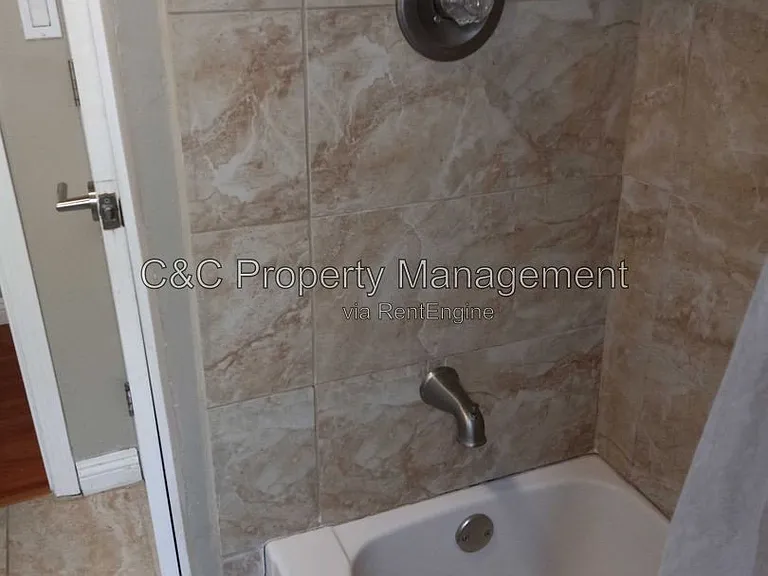 116 Maple St #2 — Photo 6