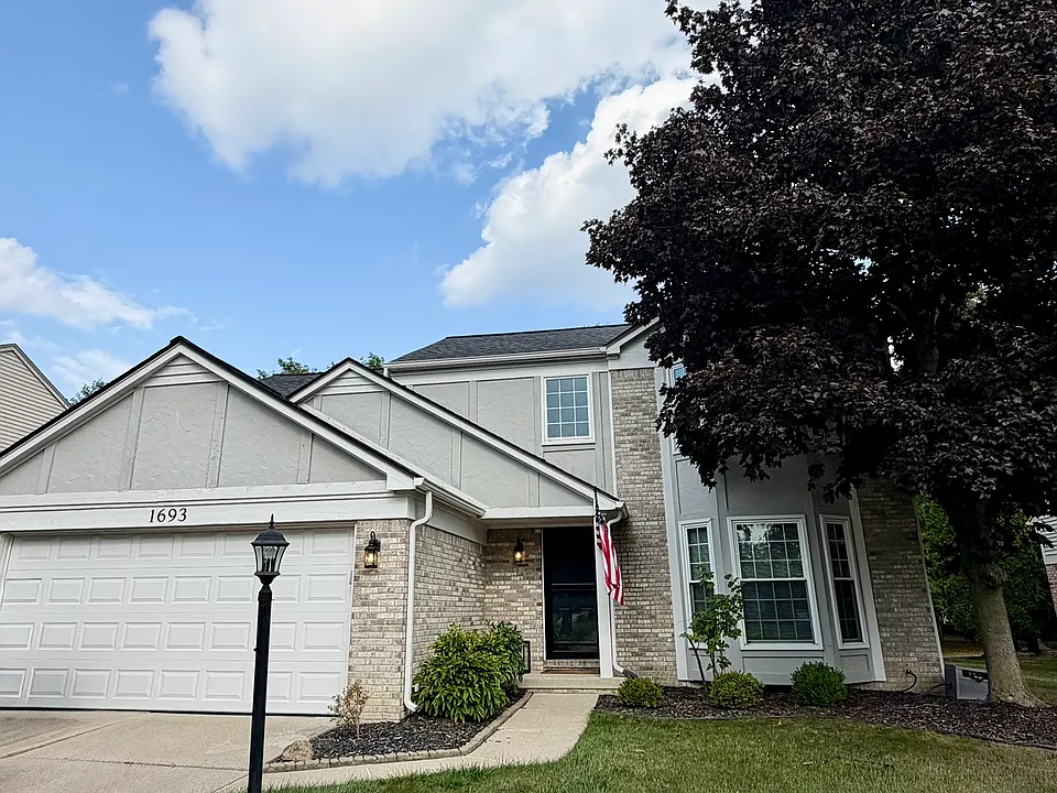 1693 Ironwood Dr