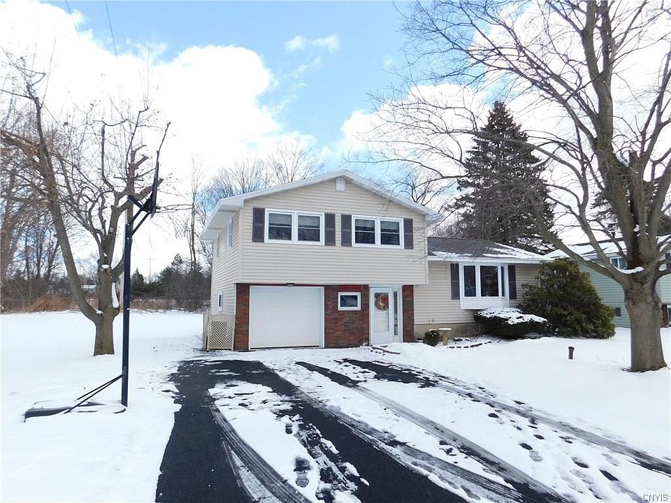 1st image of 5896 Sutton Dr
