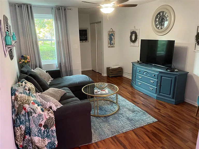 4304 La Riviera Ct — Photo 7