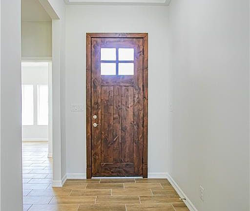 4th image of 4009 S Duncan Ln S