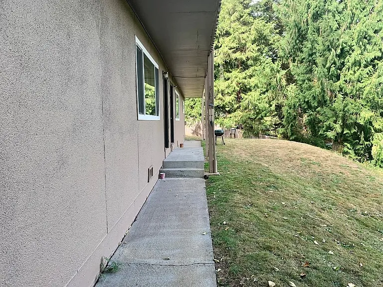 114 Beacon Hill Dr — Photo 14
