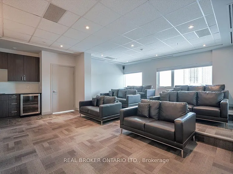 1 Victoria St S #203 — Photo 24