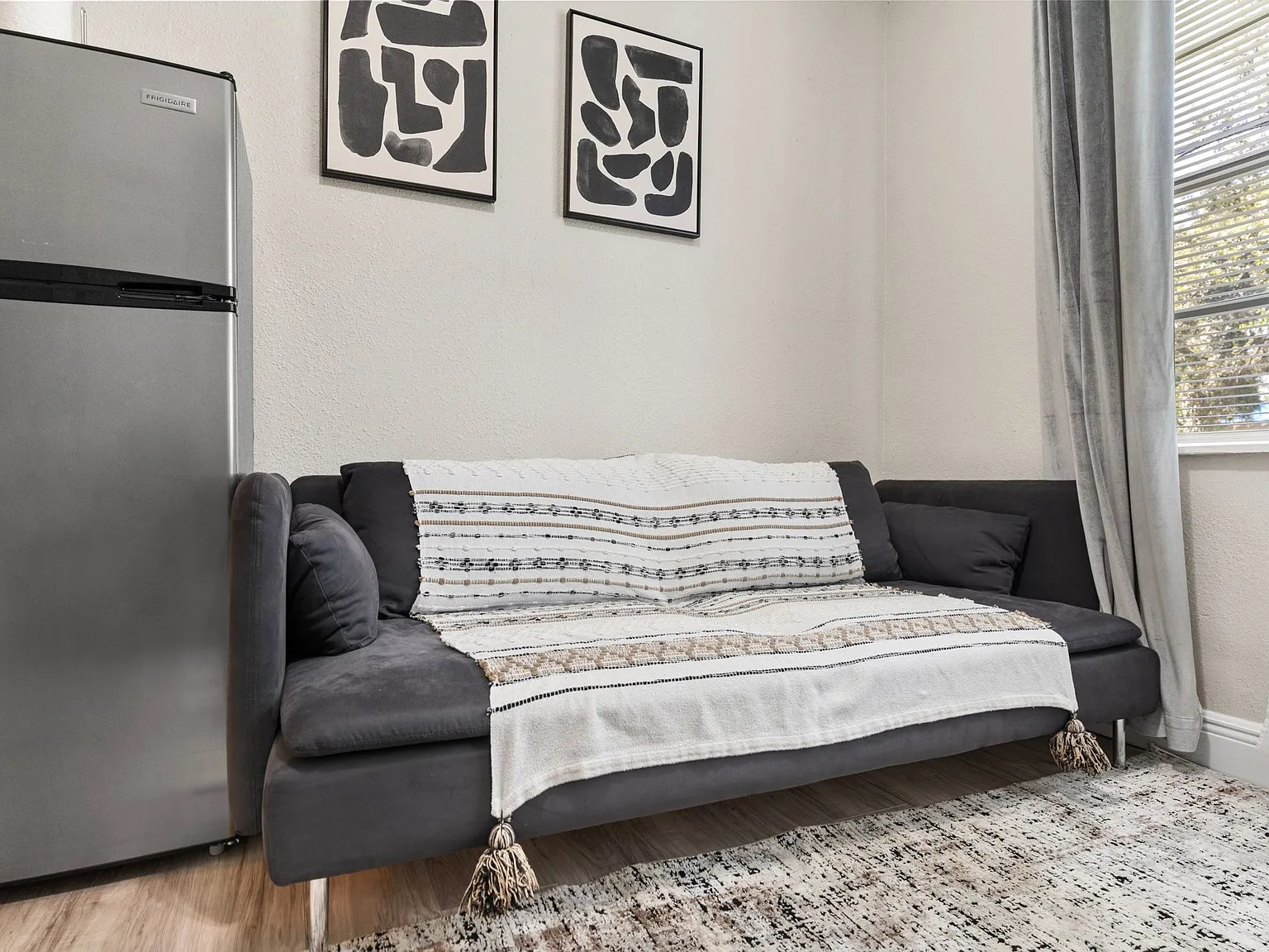1 bed, $1,350 — Photo 4