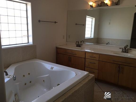 5th image of 1055 E B St