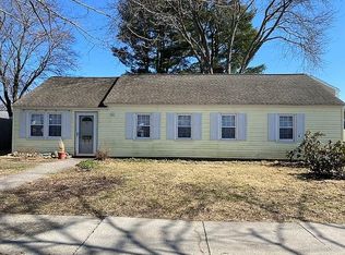 592 Saw Mill Brook Pkwy, Newton, MA 02459