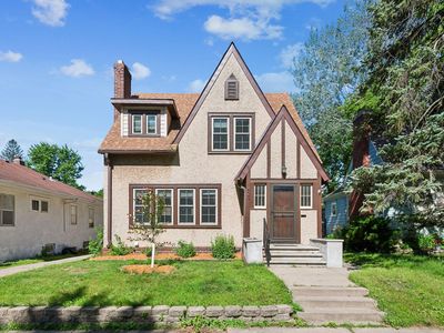 429 Cretin Ave S, Saint Paul, MN, 55105