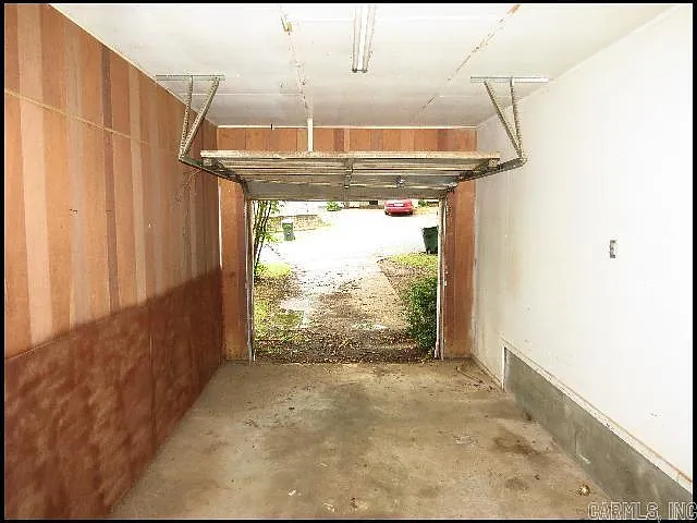 2619 Montreal Dr — Photo 17