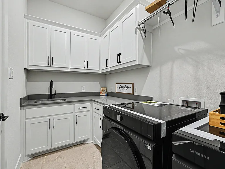 3332 Zenyatta Ct — Photo 16