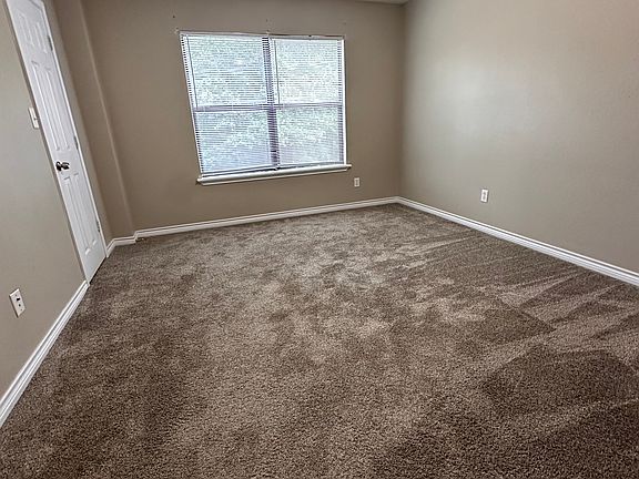 3rd image of 527 Tupelo Dr Unit 106