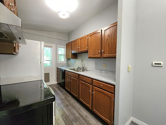 5th image of 1508 E Sugnet Rd