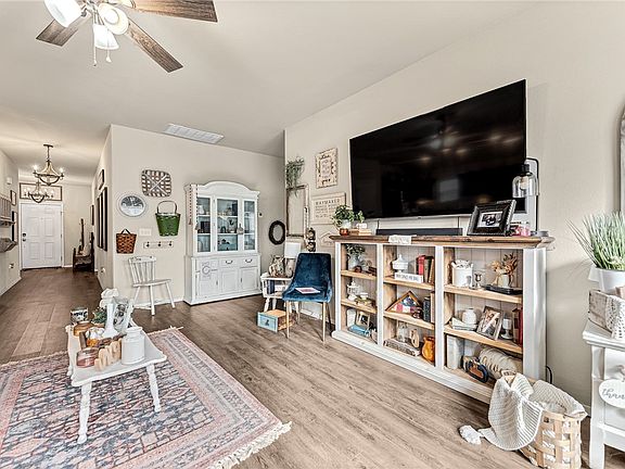 4th image of 2400 E Fennec St