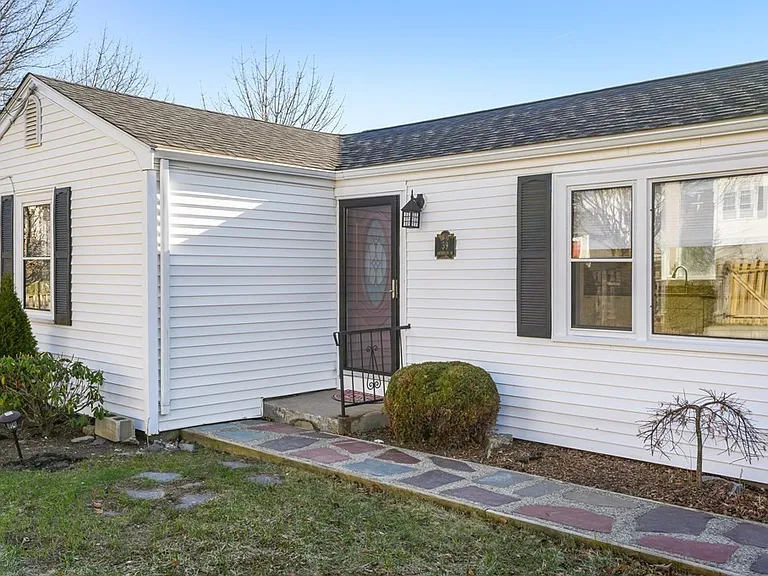 59 Aberdeen Rd #59 — Photo 1