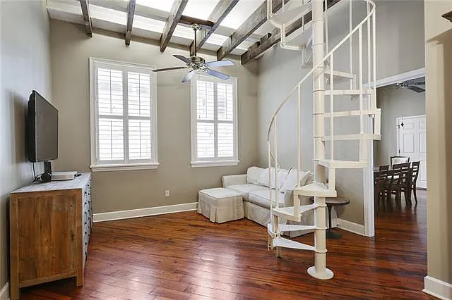 2 bed, 2.0 bath, 1100 sqft, $2,100 — Photo 3