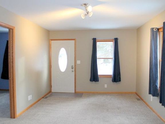 3rd image of 404 W Soo St