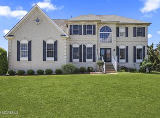 20 Courtney Ct, Freehold, NJ 07728