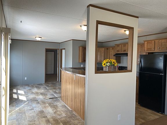 4th image of 920 Century Plaza Dr #49