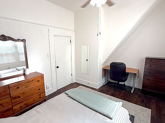 5th image of 680 27th St #680