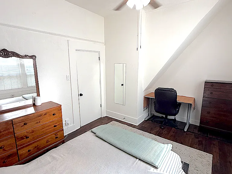 680 27th St #680 — Photo 5