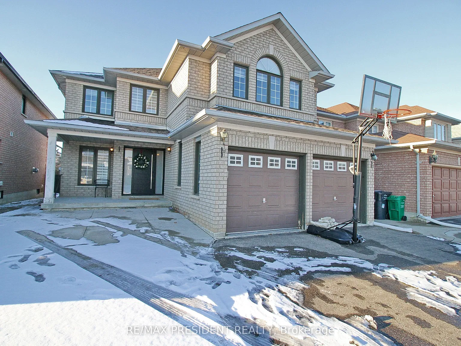 4 bed, $3,800 — Photo 2