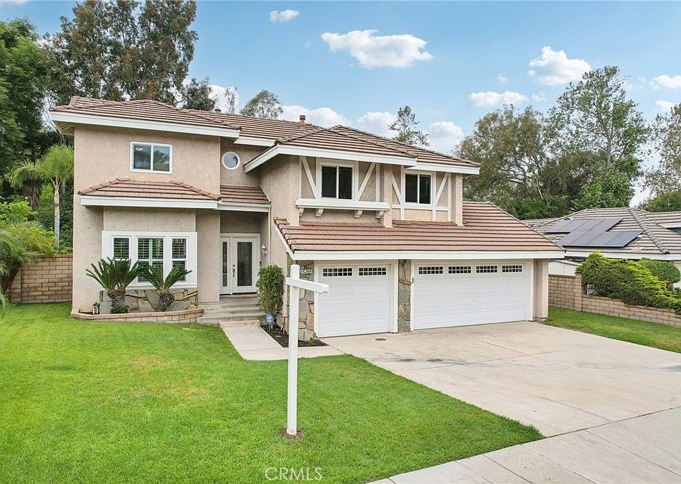 1st image of 15268 Green Valley Dr