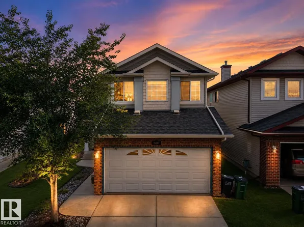 7407 Singer Lndg NW, Edmonton, AB T6R 3S2