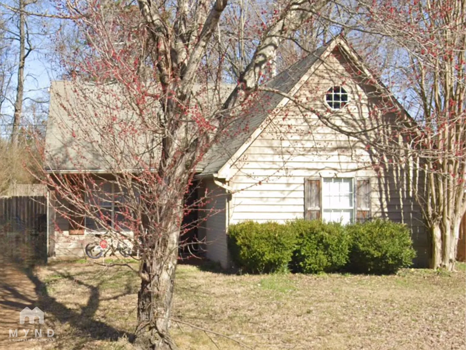 3 bed, 2.0 bath, 1146 sqft, $1,565 — Photo 1