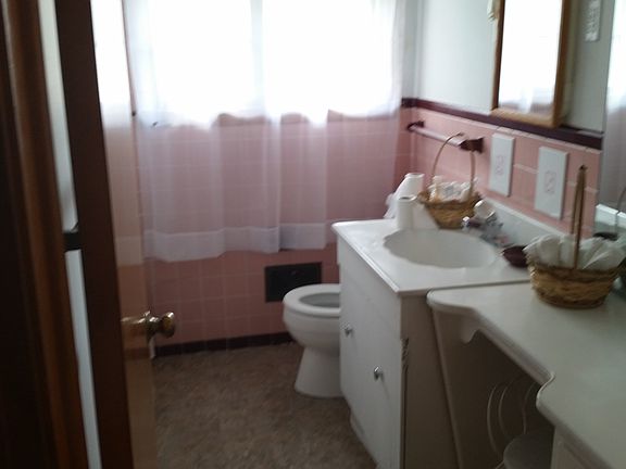 4th image of 62 Vern Ln
