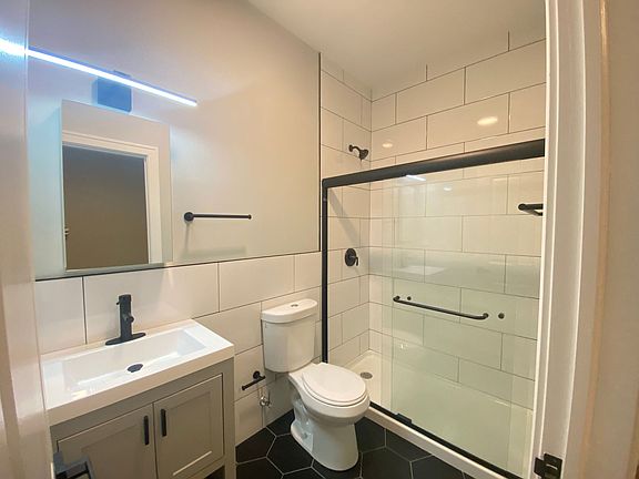 3rd image of 2542 S Albany Ave #2R