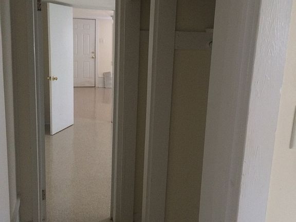 3rd image of 2225 Dauphine St #B