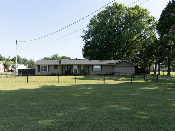 497 Rheas Mill Rd, Farmington, AR 72730