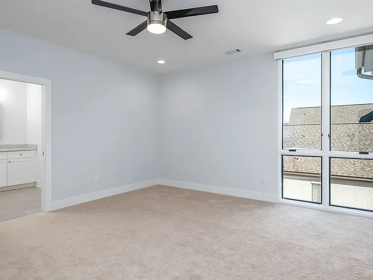 7092 Fain Park Dr — Photo 16