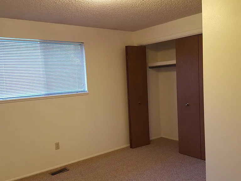 4944 N Decatur Dr — Photo 11