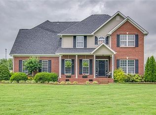 847 Nathan Dr, Columbia, TN 38401