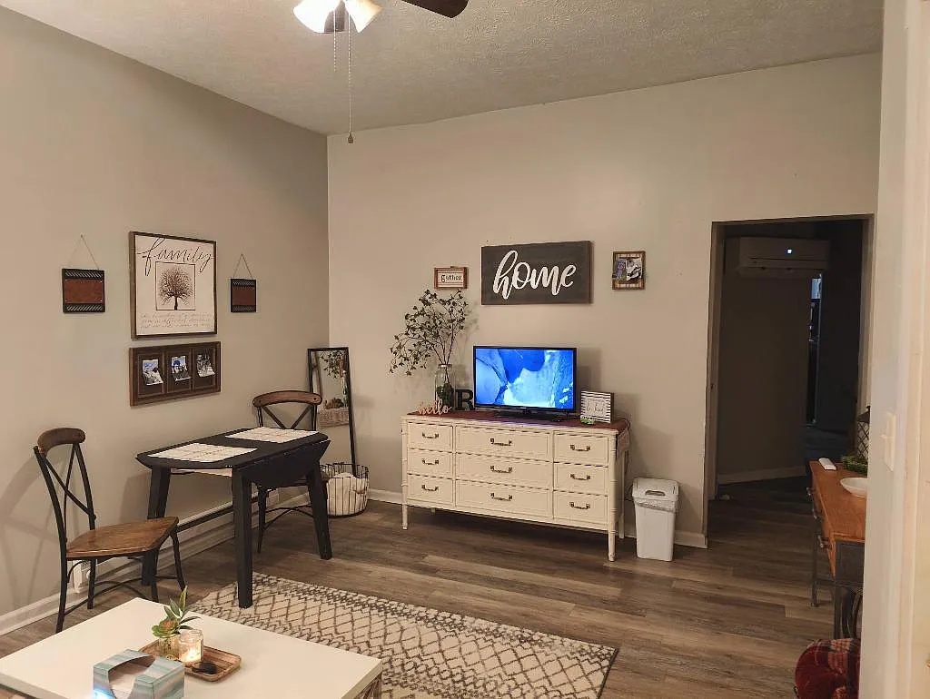 1 bed, 550 sqft, $800 — Photo 2