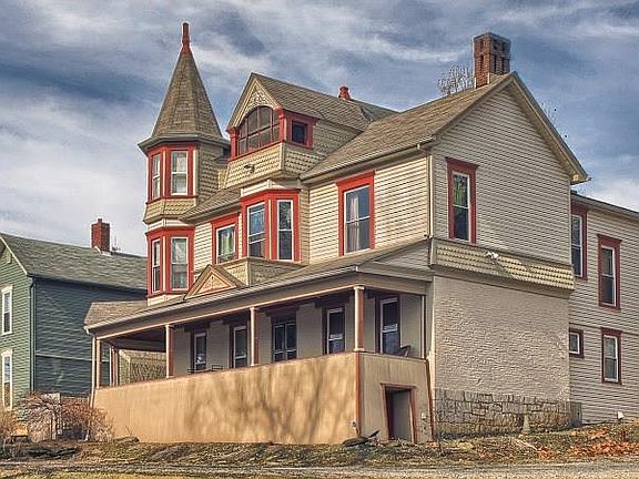 3rd image of 110 Green St