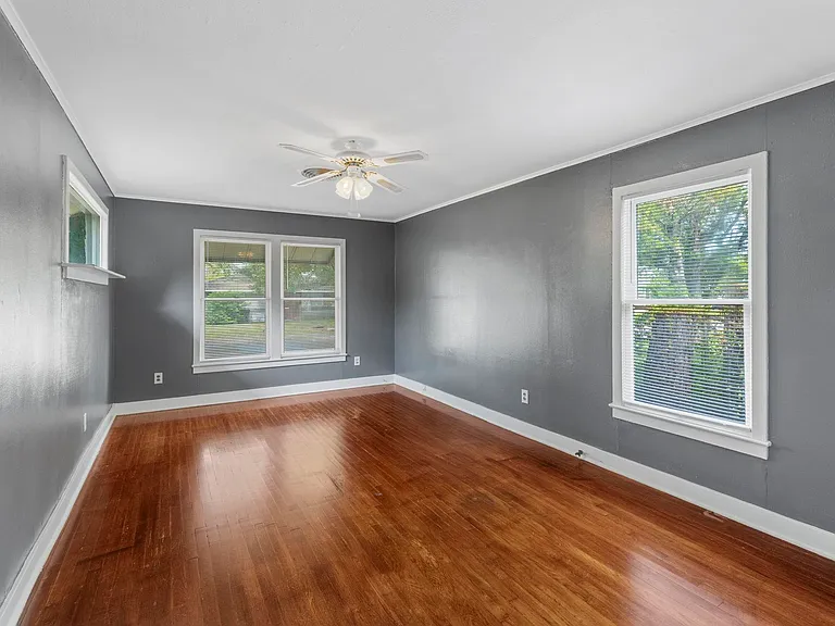 2907 Common St — Photo 7