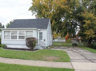 4003 Stolzenfeld Ave, Warren, MI 48091